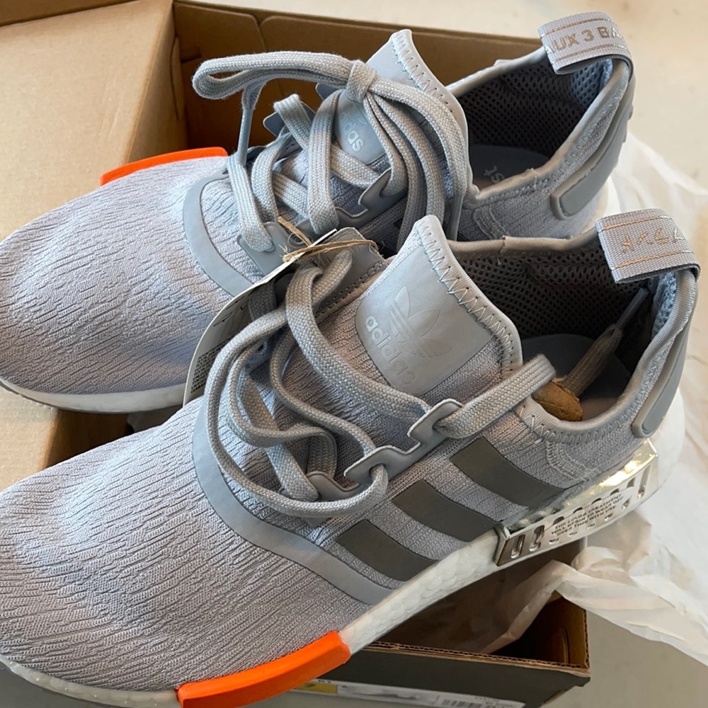 BNWT Adidas NMD R1, men’s size 7 UK size 6.5